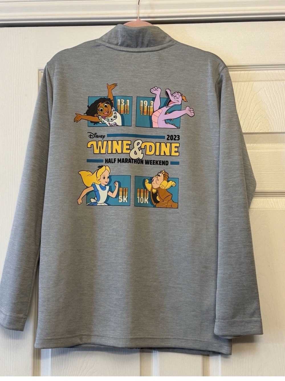 Disney Gray Wine & Dine Half Marathon Graphic Pullover Jacket Run Disney medium